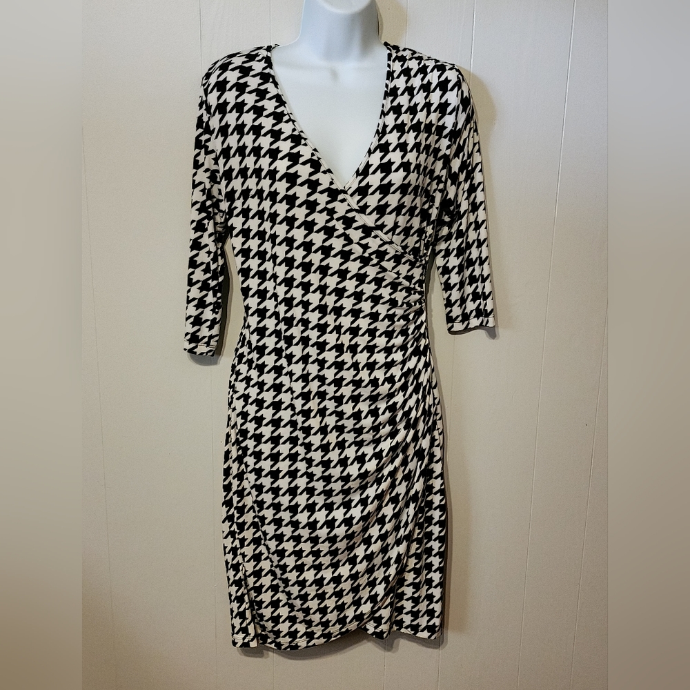 Cato Wrap Dress Houndstooth Houndstooth VNeck‎ Black White Casual Size 6 A661